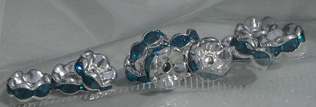 * artnr rop2,11.2-1 Rondeller 8x3mm. Färg se bild