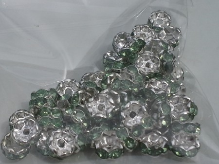 * artnr rop2,11 Rondeller 8x3mm. Färg se bild