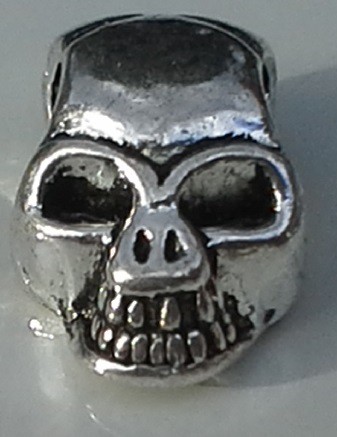¤artnr. öpd2-2 Tibetan silver dödskalle. 12x8mm. Hål 3,5mm. 