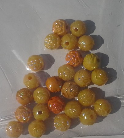 *AB lyster. Rospärlor i acryl. 8mm. Färger se bild. 