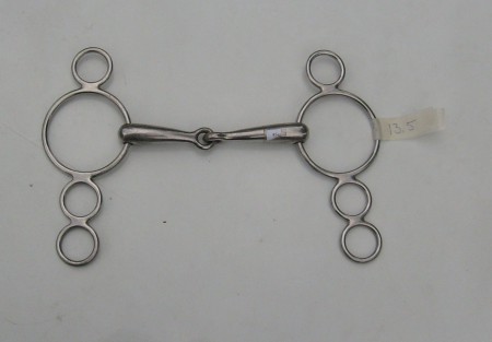 13,5cm. Bra skick. 50kr