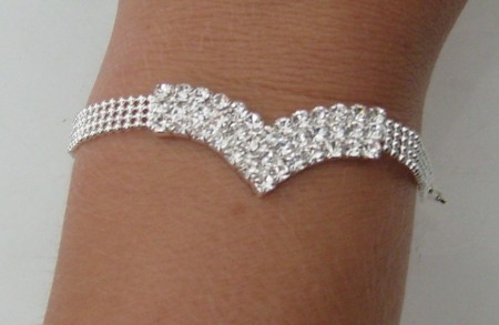 Silver Plated + Glas Crystal. 20x2cm. 100kr